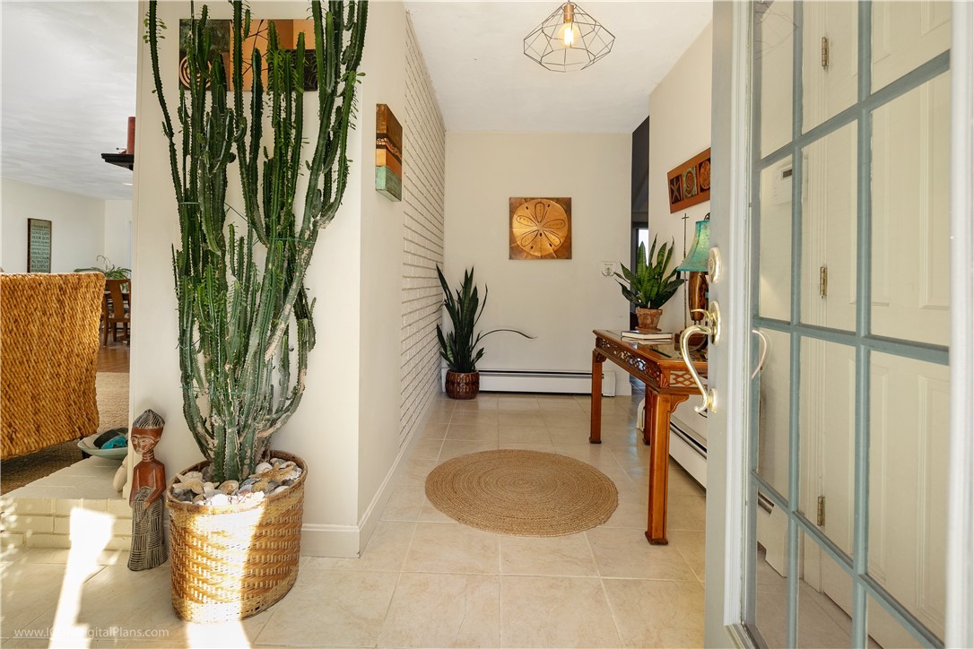22 Oliver Hazard Perry Road Portsmouth, RI 02871 - Photo 8 of 50 Gallery Image 8