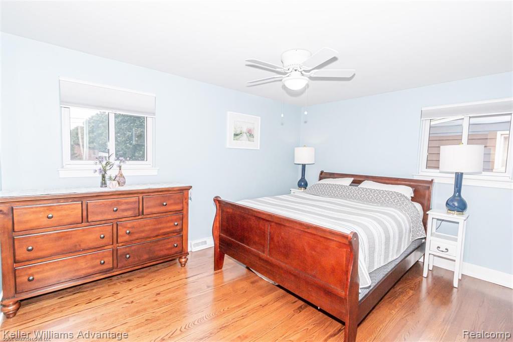 1429 North Pine Street Rochester Hills, MI 48307 - Photo 5 of 41