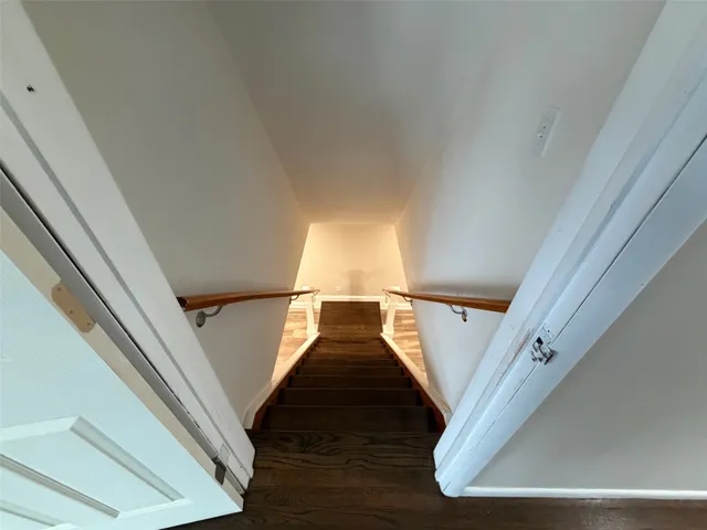 $1,850 | 17 Dover Drive, Endicott, NY 13760