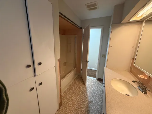 $1,850 | 17 Dover Drive, Endicott, NY 13760