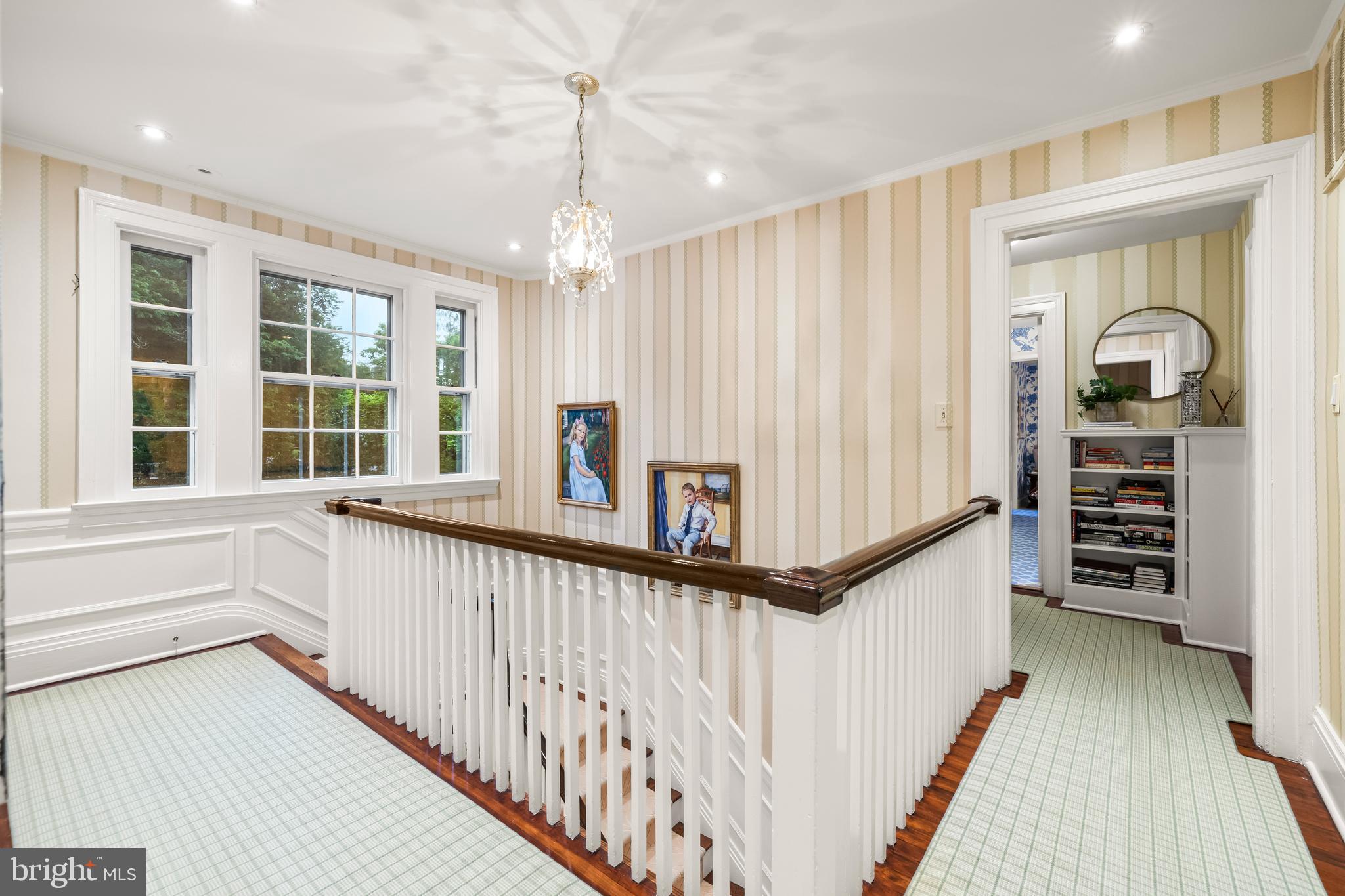 1900 Ruxton Road Towson, MD 21204 - Photo 43 of 66 Second Floor Landing