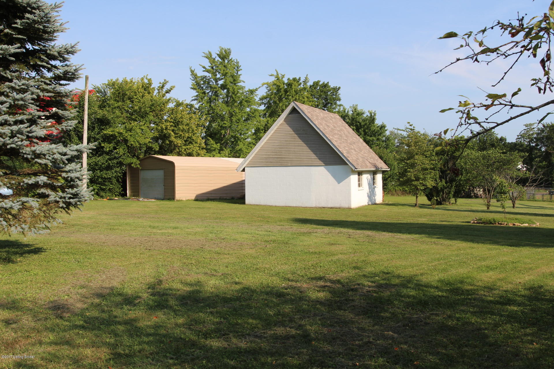 10202 Fairmount Road Louisville, KY 40291 - Photo 5 of 70 10202 Fairmount Rd