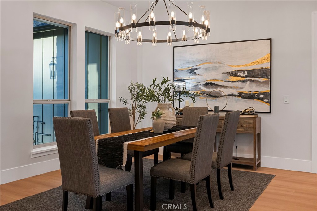500 Sunset Drive Paradise, CA 95969 - Photo 19 of 43 a dining room with furniture and window