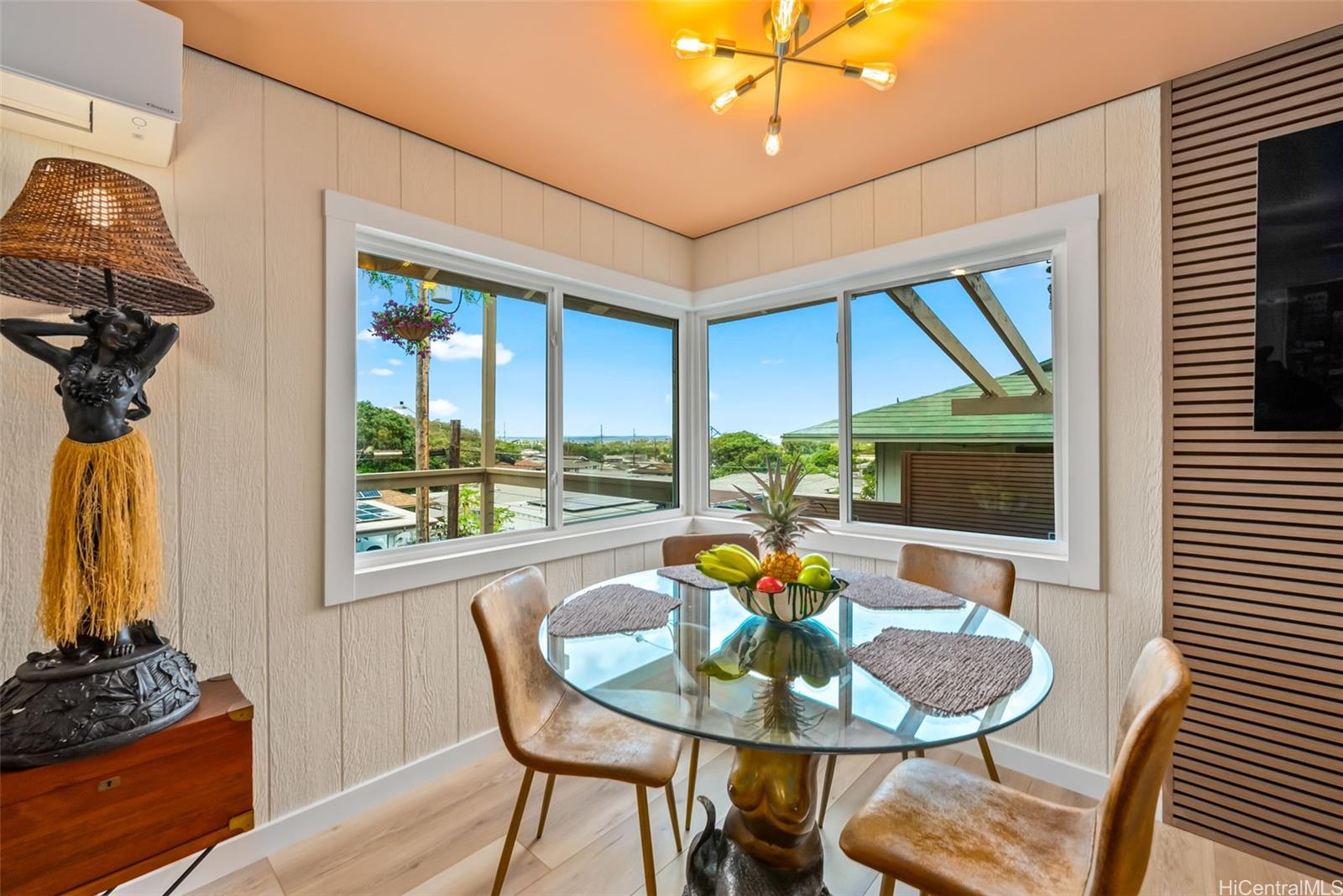 1358 Makaikoa Street Honolulu, HI 96821 - Photo 7 of 25 Dining Area w/ocean view
