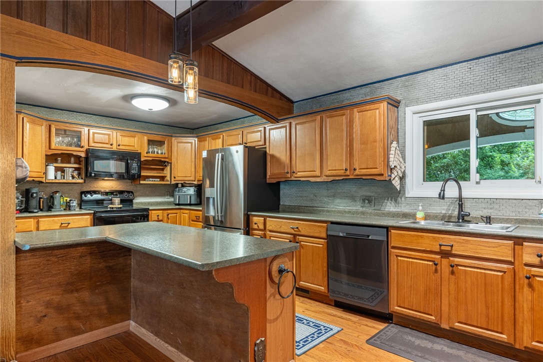 5476 Waterloo Road Dayton, OH 45459 - Photo 10 of 53