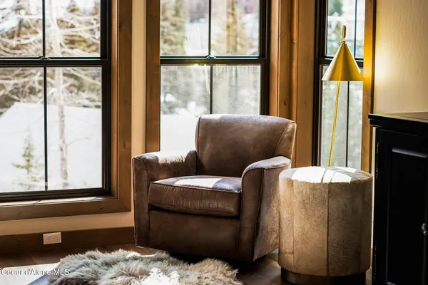 $2,599,000 | 50 Olaf Court, Sandpoint, ID 83864