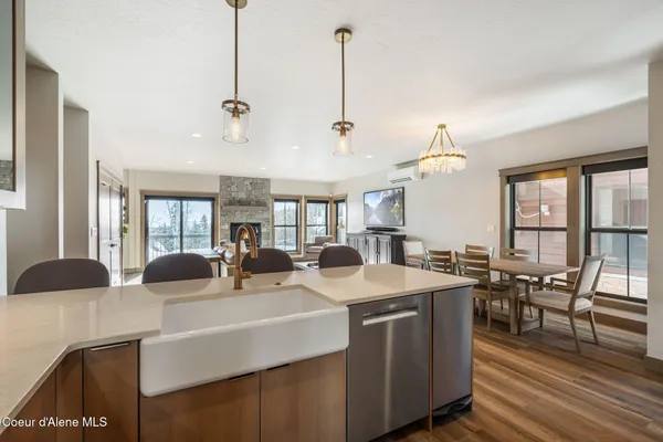 $2,599,000 | 50 Olaf Court, Sandpoint, ID 83864