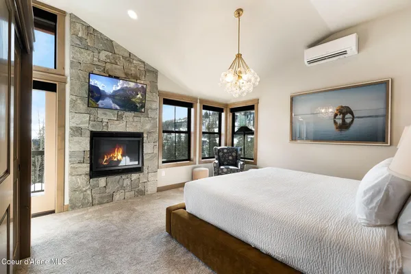 $2,599,000 | 50 Olaf Court, Sandpoint, ID 83864