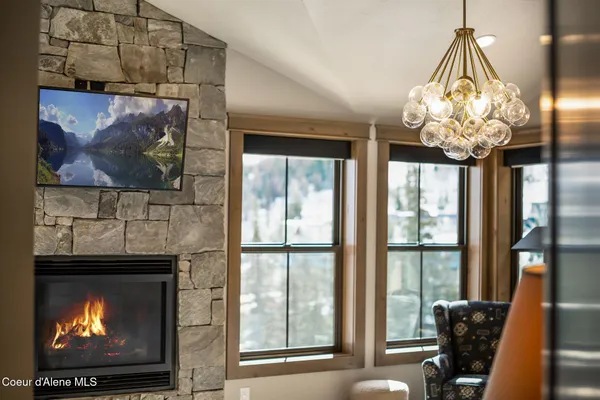 $2,599,000 | 50 Olaf Court, Sandpoint, ID 83864