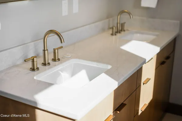 $2,599,000 | 50 Olaf Court, Sandpoint, ID 83864