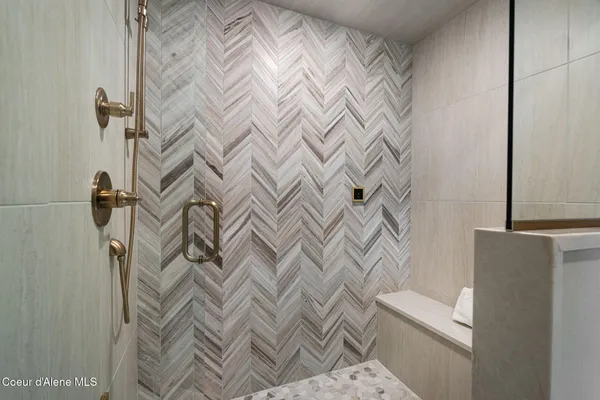 $2,599,000 | 50 Olaf Court, Sandpoint, ID 83864