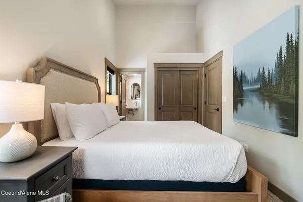 $2,599,000 | 50 Olaf Court, Sandpoint, ID 83864