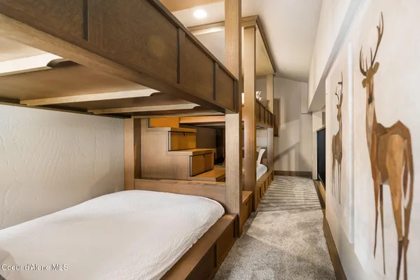 $2,599,000 | 50 Olaf Court, Sandpoint, ID 83864