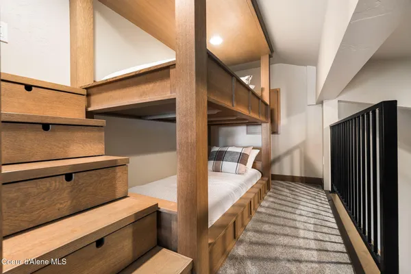 $2,599,000 | 50 Olaf Court, Sandpoint, ID 83864