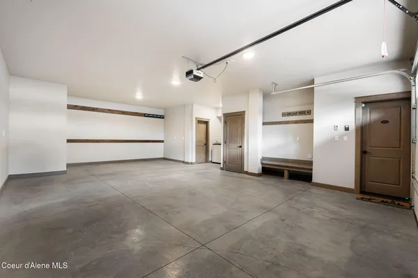 $2,599,000 | 50 Olaf Court, Sandpoint, ID 83864