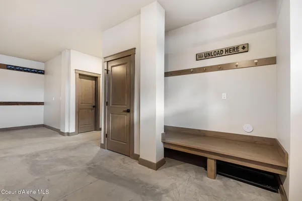 $2,599,000 | 50 Olaf Court, Sandpoint, ID 83864