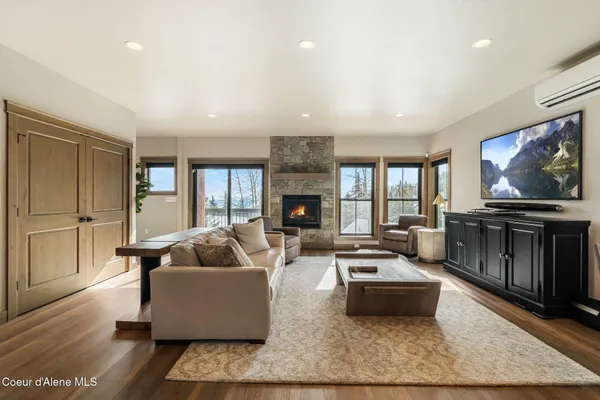 $2,599,000 | 50 Olaf Court, Sandpoint, ID 83864