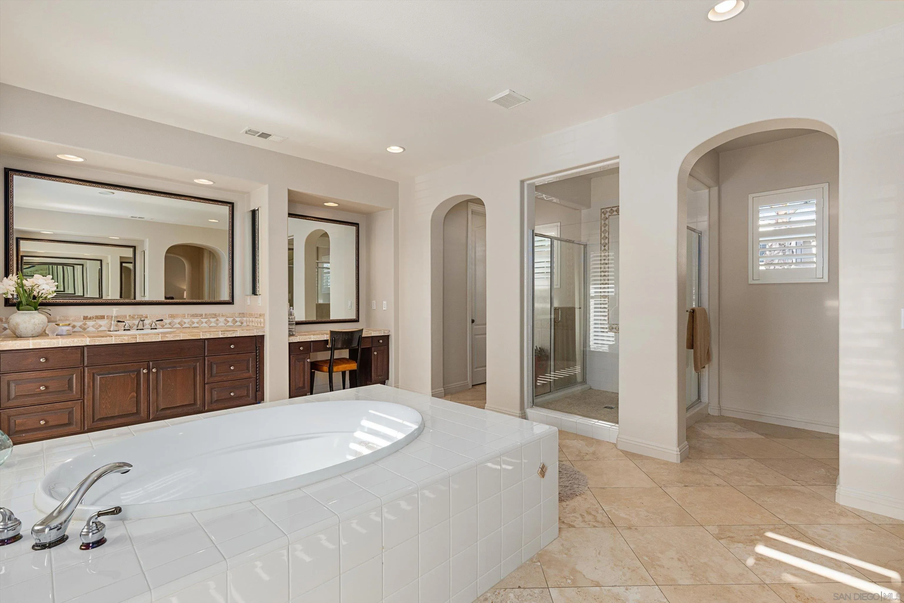 6230 Topiary Street Carlsbad, CA 92009 - Photo 33 of 64