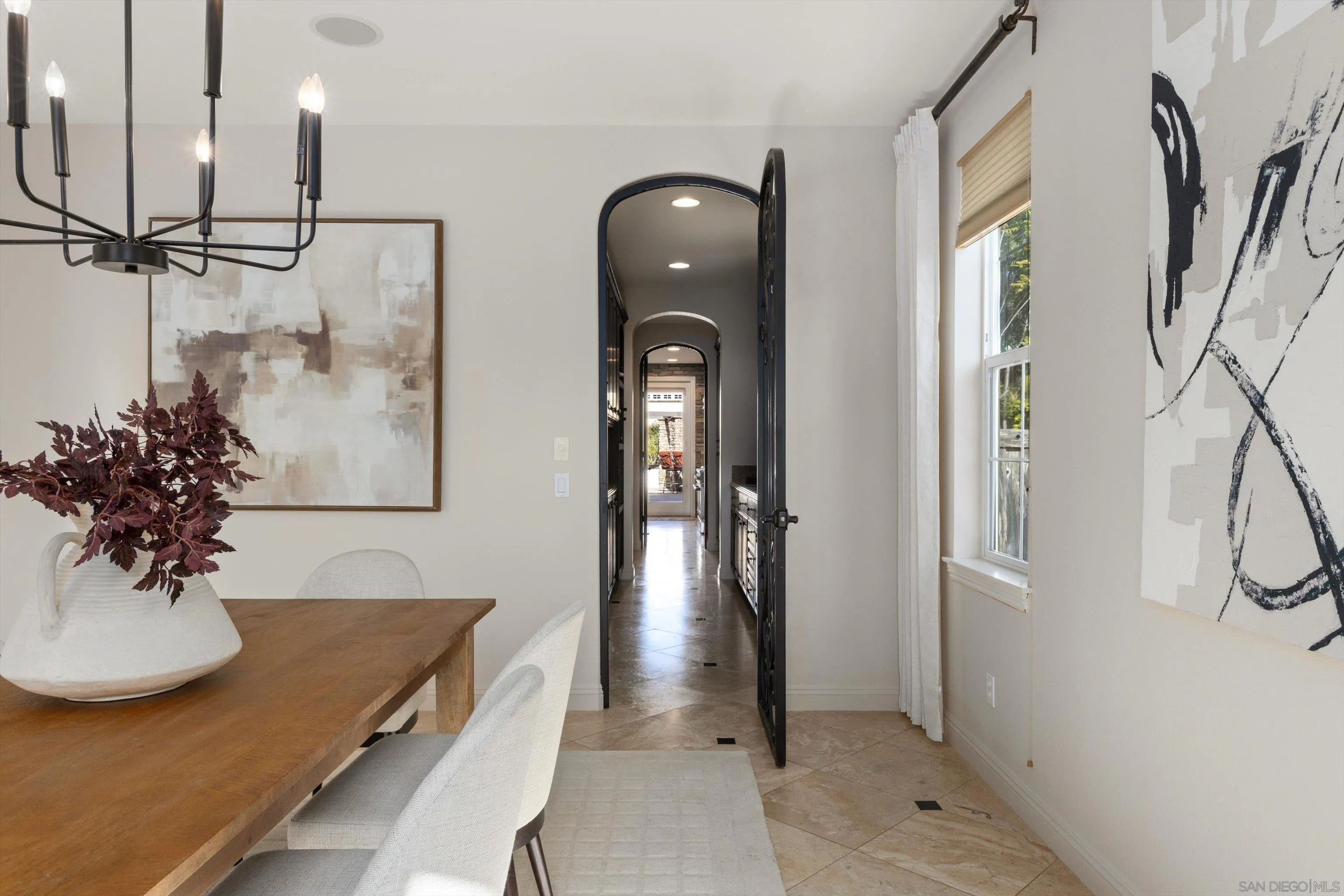6230 Topiary Street Carlsbad, CA 92009 - Photo 10 of 64