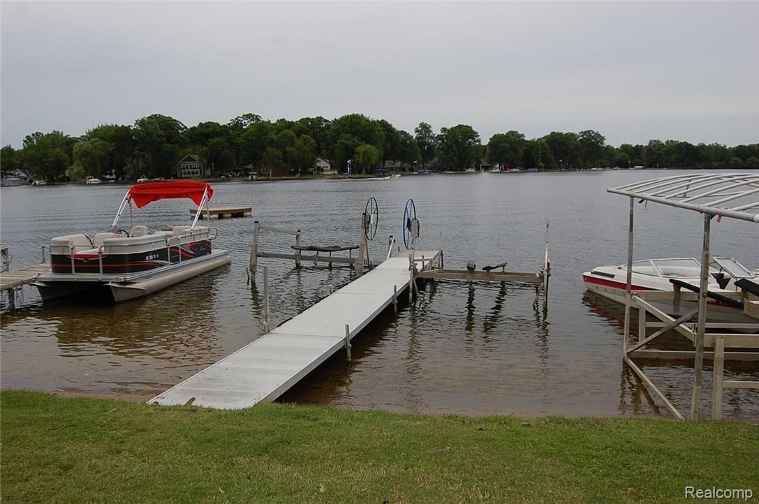 5378 Ridgemont Street Howell, MI 48843 - Photo 22 of 26 DSC_0171.JPG