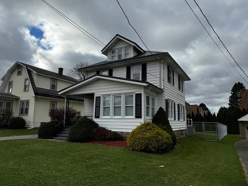 327 Oak Road Oil City, PA 16301 - Photo 2 of 34 Gallery Image 2