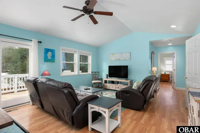 $795,000 | 215 Duck Road, Southern Shores, NC 27949