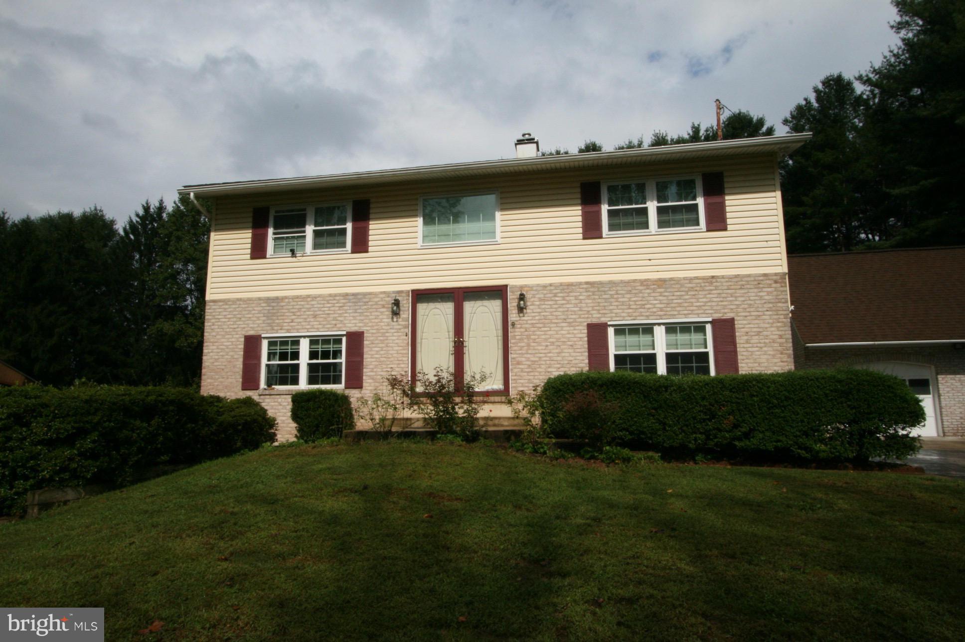 9406 Penfield Road - Welcome HOME!