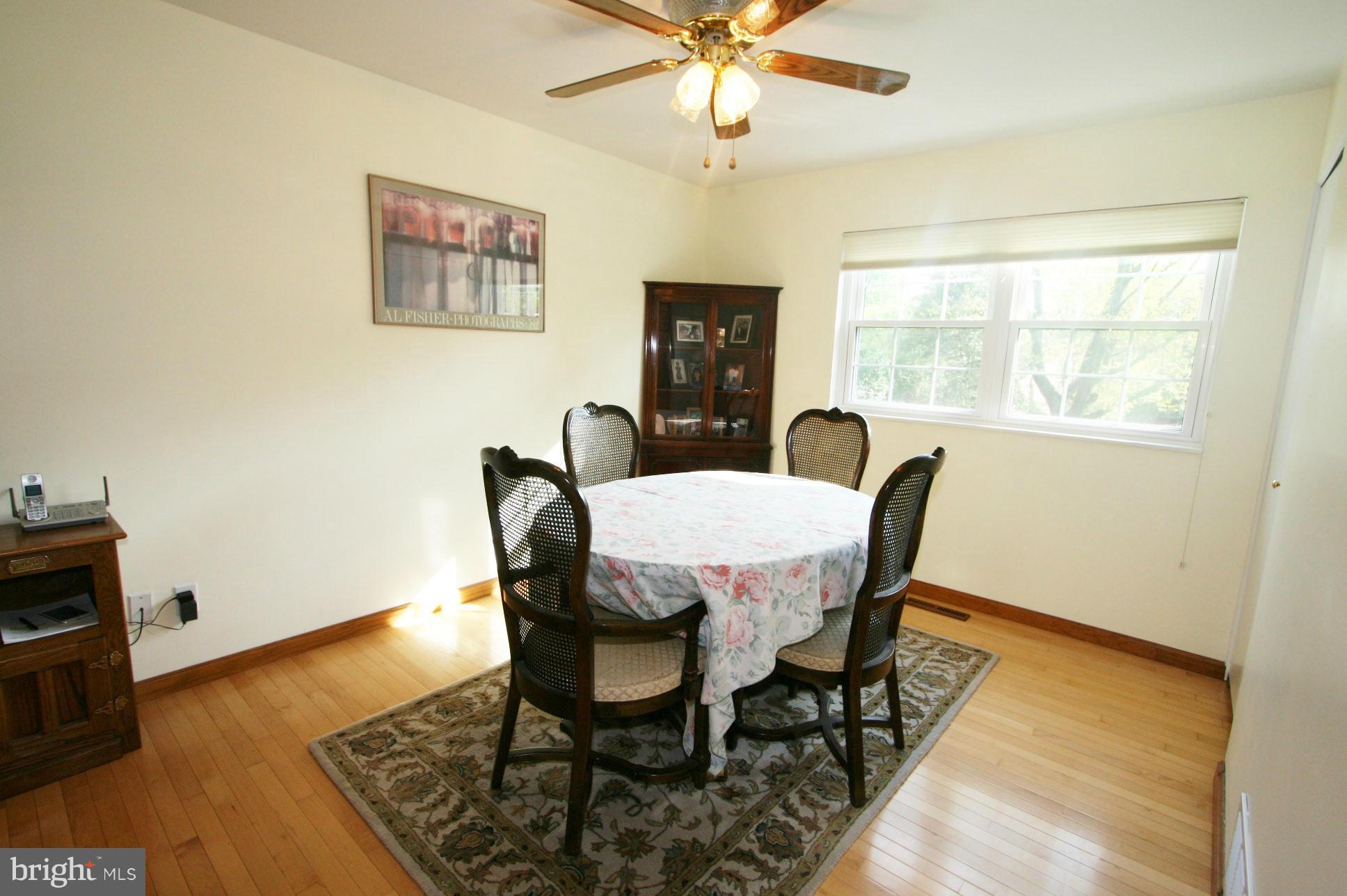 9406 North Penfield Road Columbia, MD 21045 - Photo 14 of 30 Dining Room