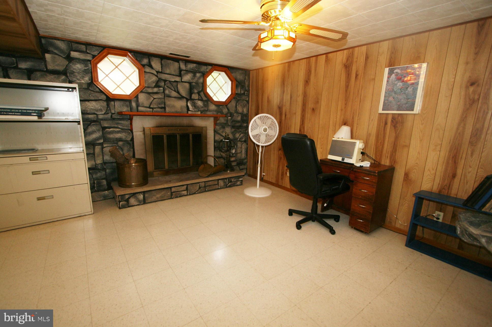 9406 North Penfield Road Columbia, MD 21045 - Photo 25 of 30 Basement