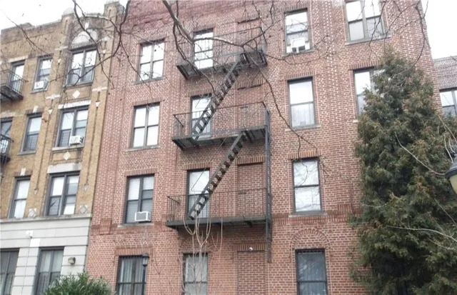 $449,900 | 260 Linden Boulevard, Unit 2F | Flatbush