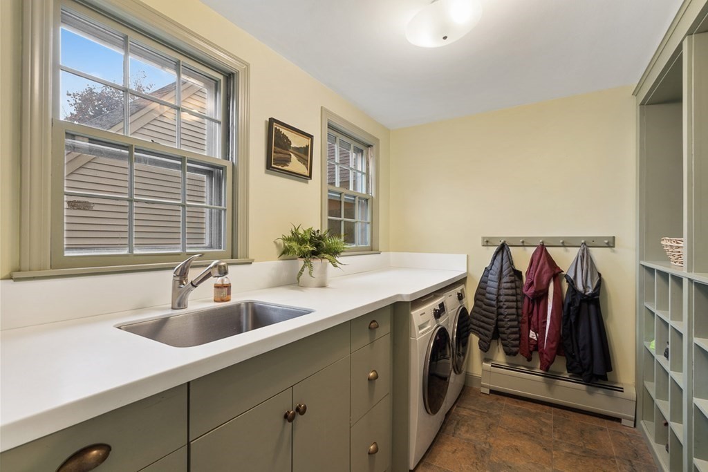 34 Barretts Mill Road Concord, MA 01742 - Photo 15 of 40 a bathroom with a sink and a mirror