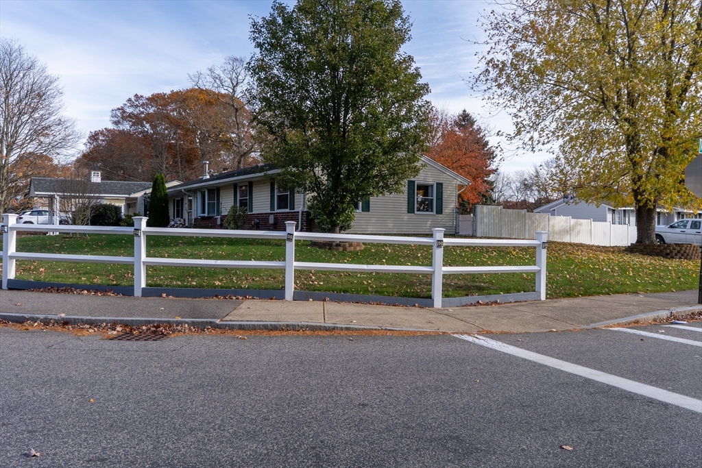 81 Dixon Road Brockton, MA 02302 - Photo 26 of 42