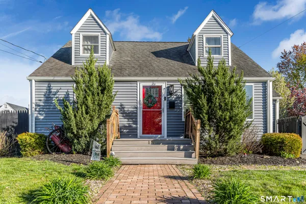 $589,900 | 116 Meadowside Road, Milford, CT 06460