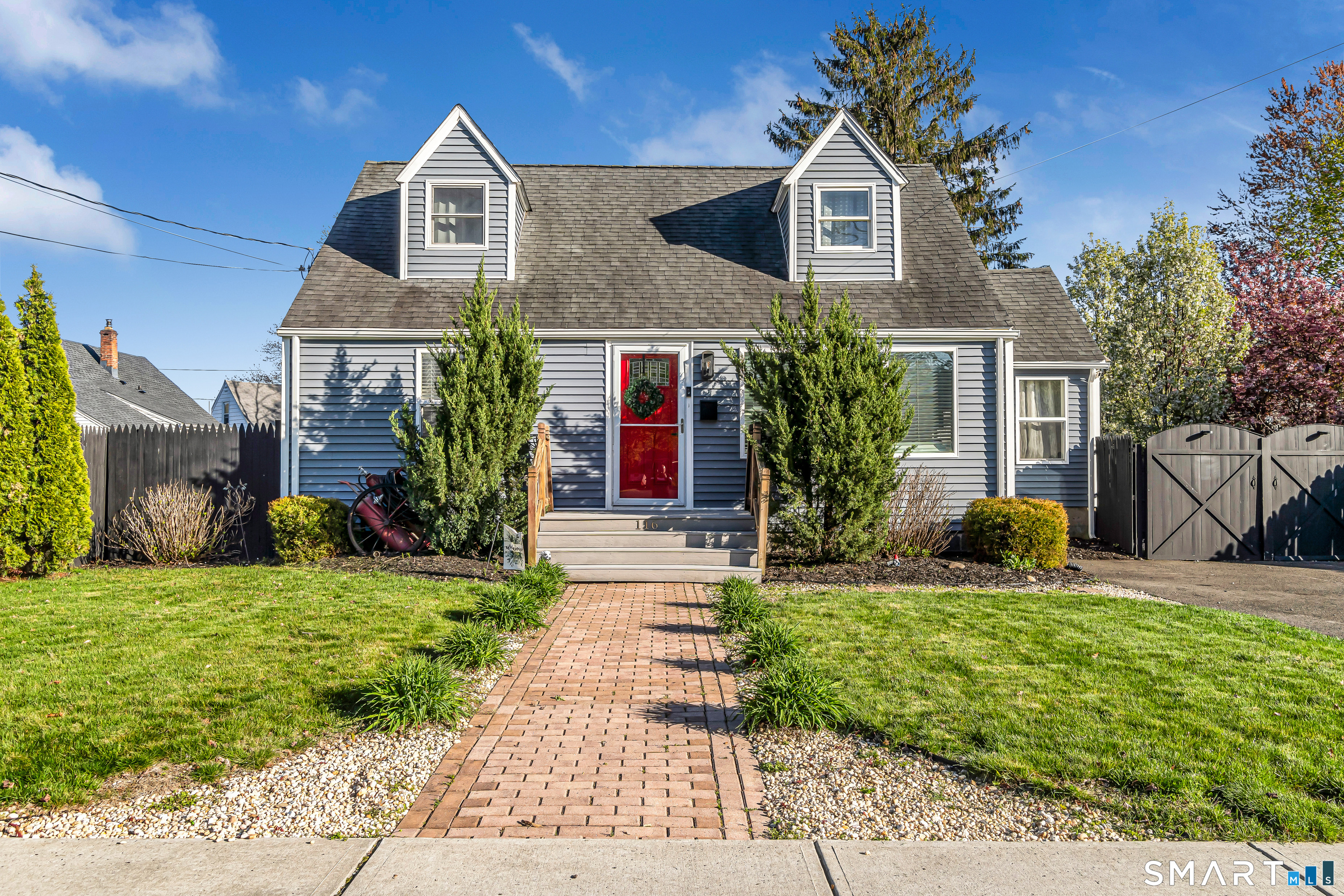 116 Meadowside Road Milford, CT 06460 - Photo 2 of 39