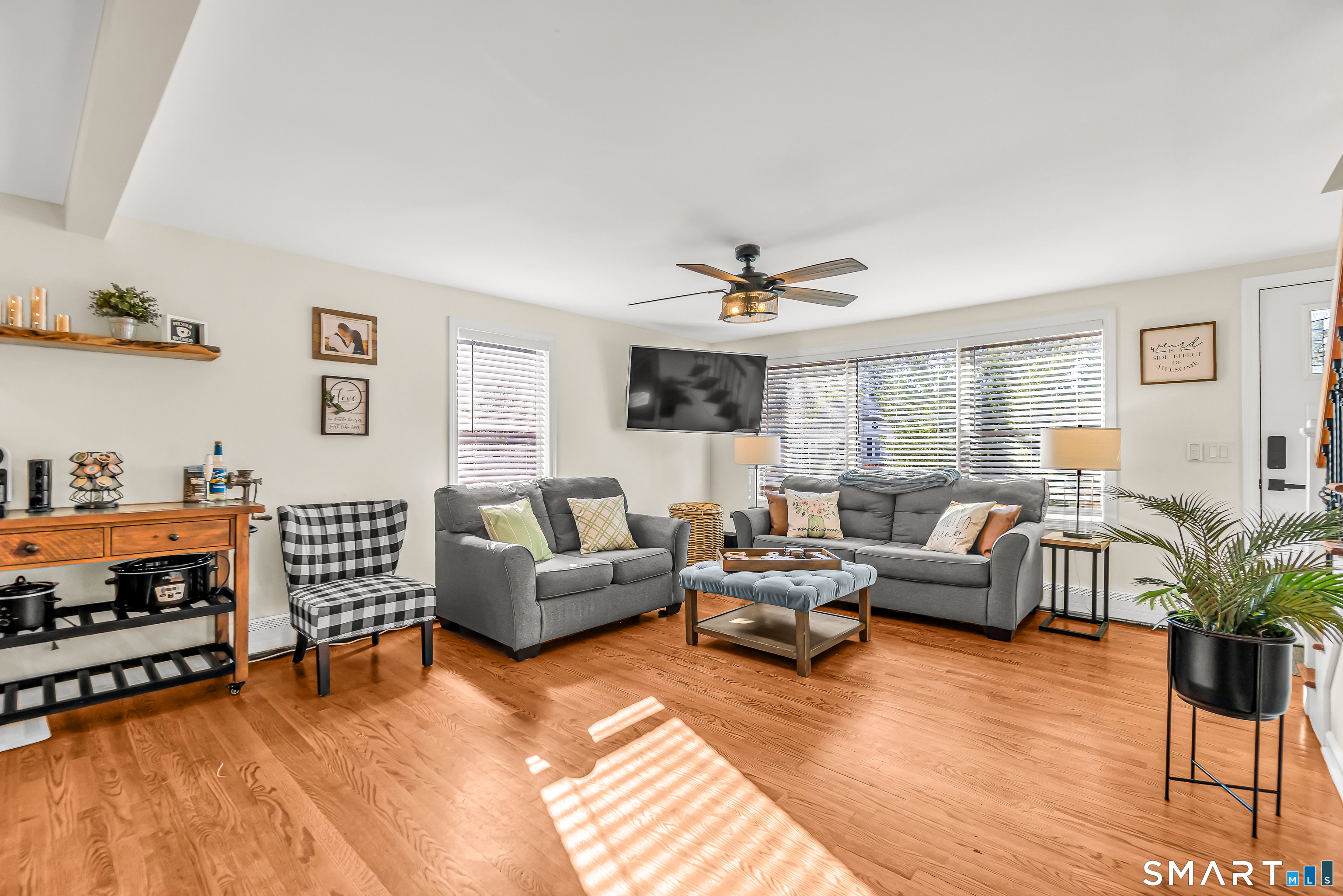 116 Meadowside Road Milford, CT 06460 - Photo 4 of 39