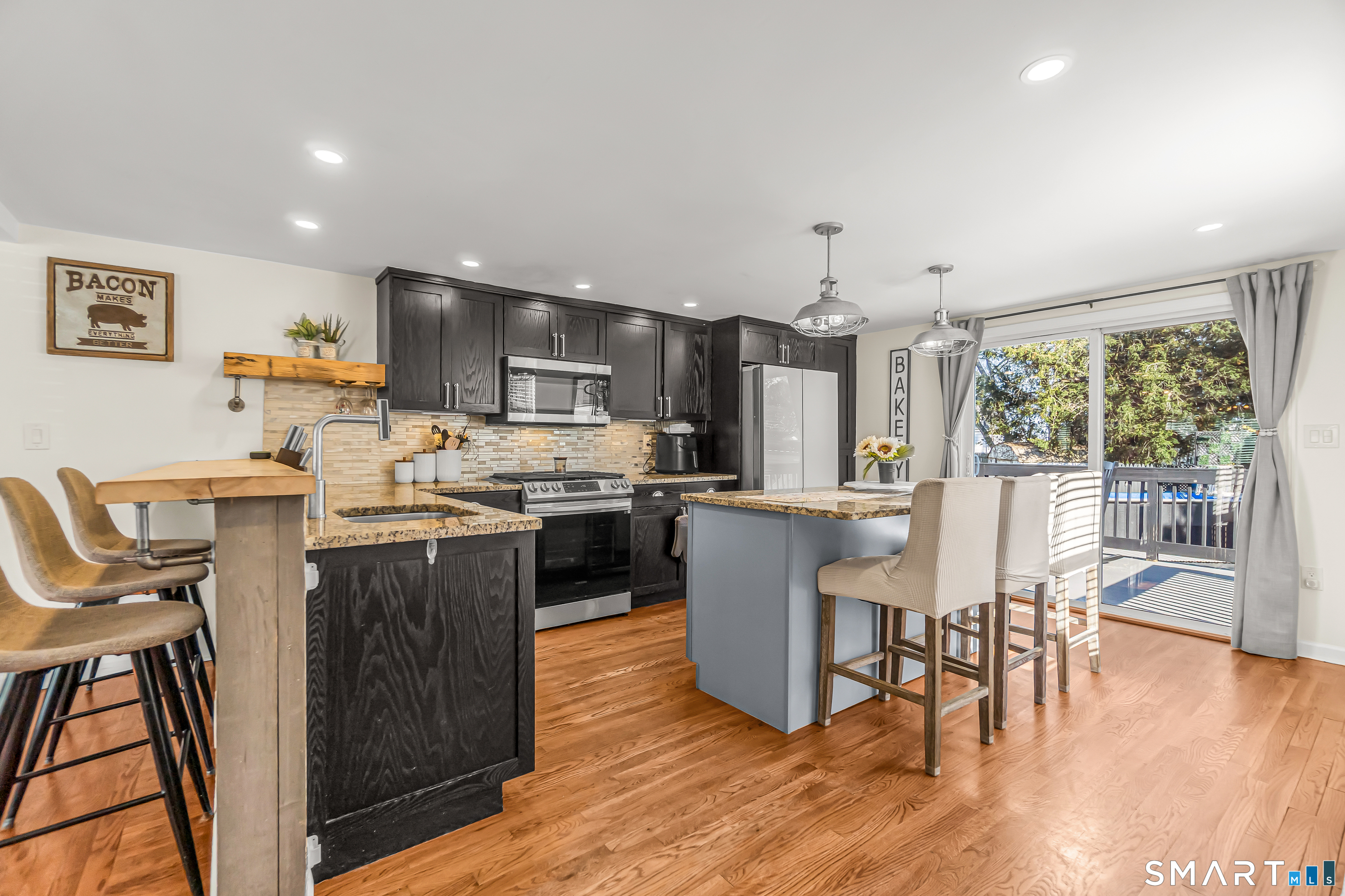 116 Meadowside Road Milford, CT 06460 - Photo 8 of 39