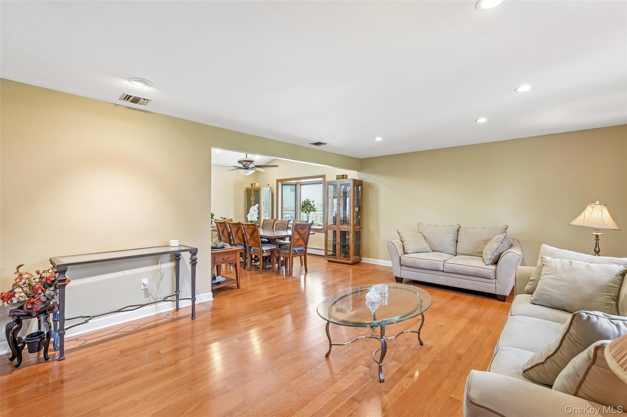 19 South Cranford Road Bardonia, NY 10954 - Photo 9 of 49
