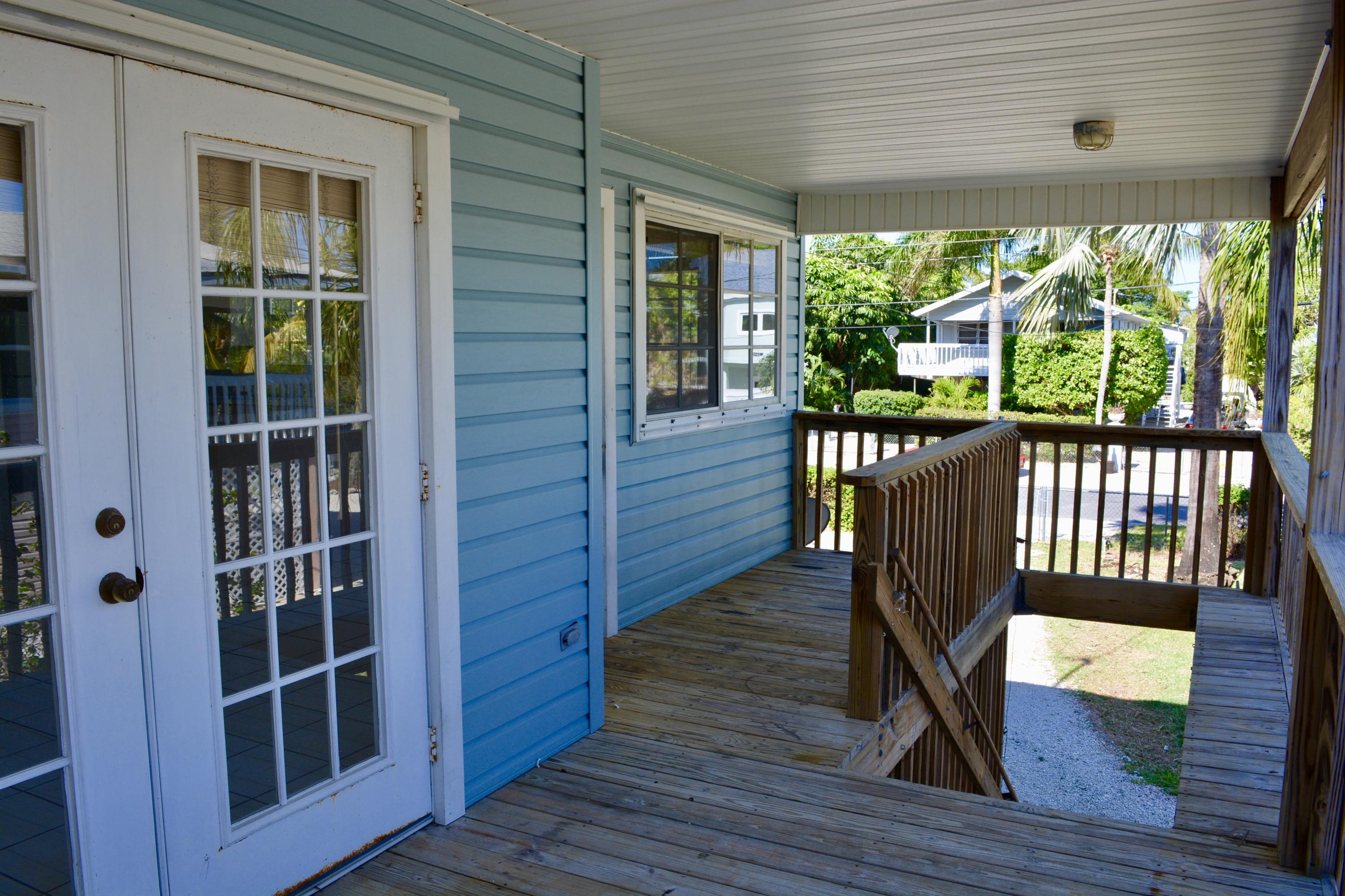 3863 George Road Big Pine Key, FL 33043 - Photo 4 of 42 Covered Entryway
