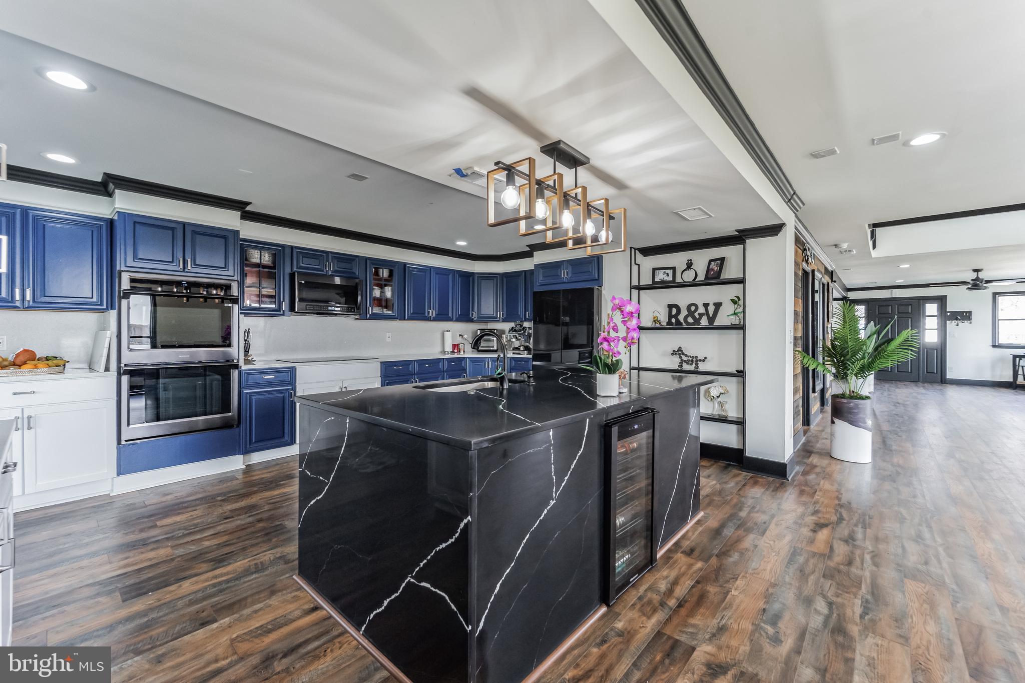 846 Sue Grove Road Essex, MD 21221 - Photo 11 of 37 Kitchen