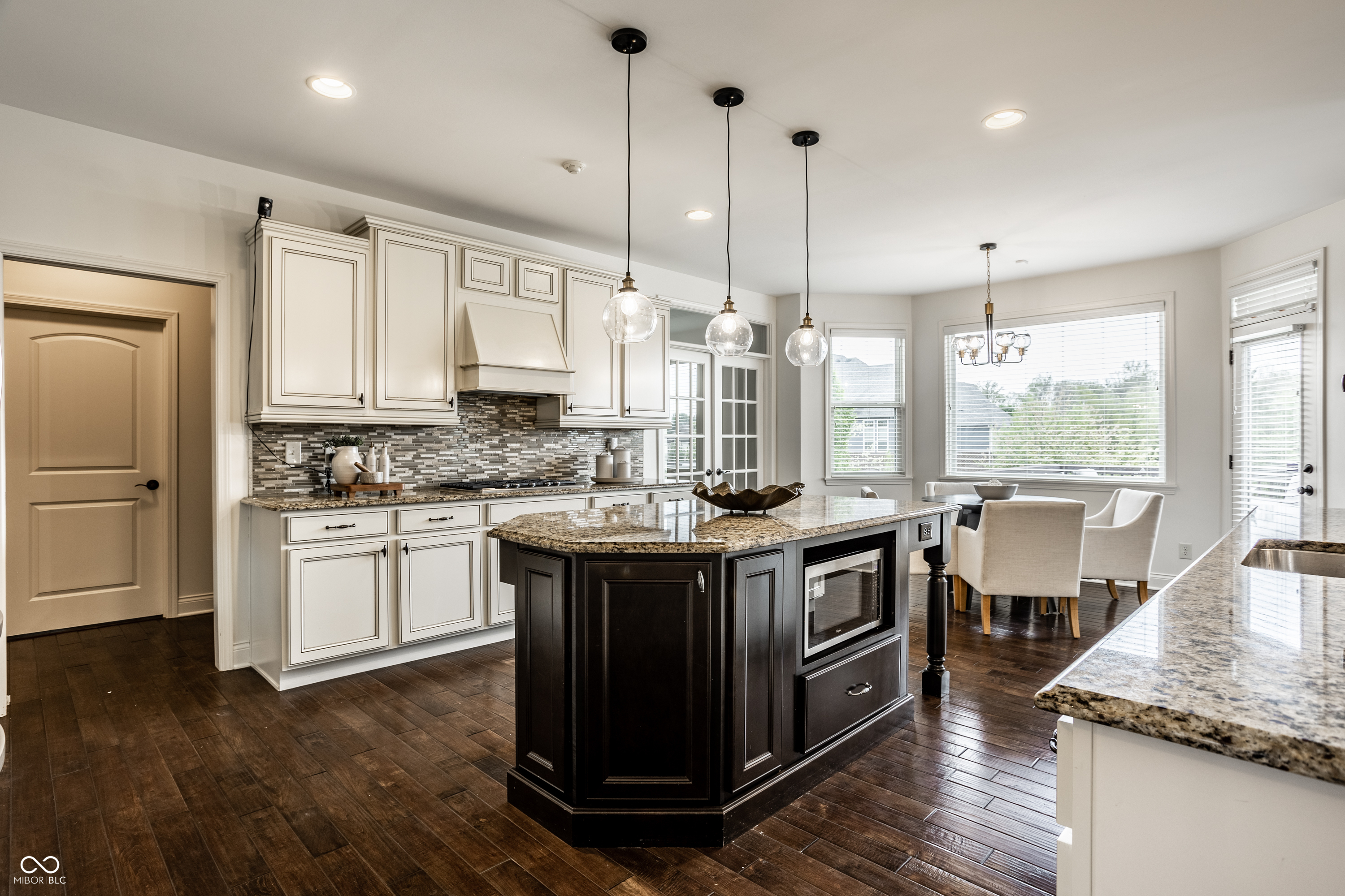 3905 Pelham Road Carmel, IN 46074 - Photo 15 of 55 Gallery Image 15