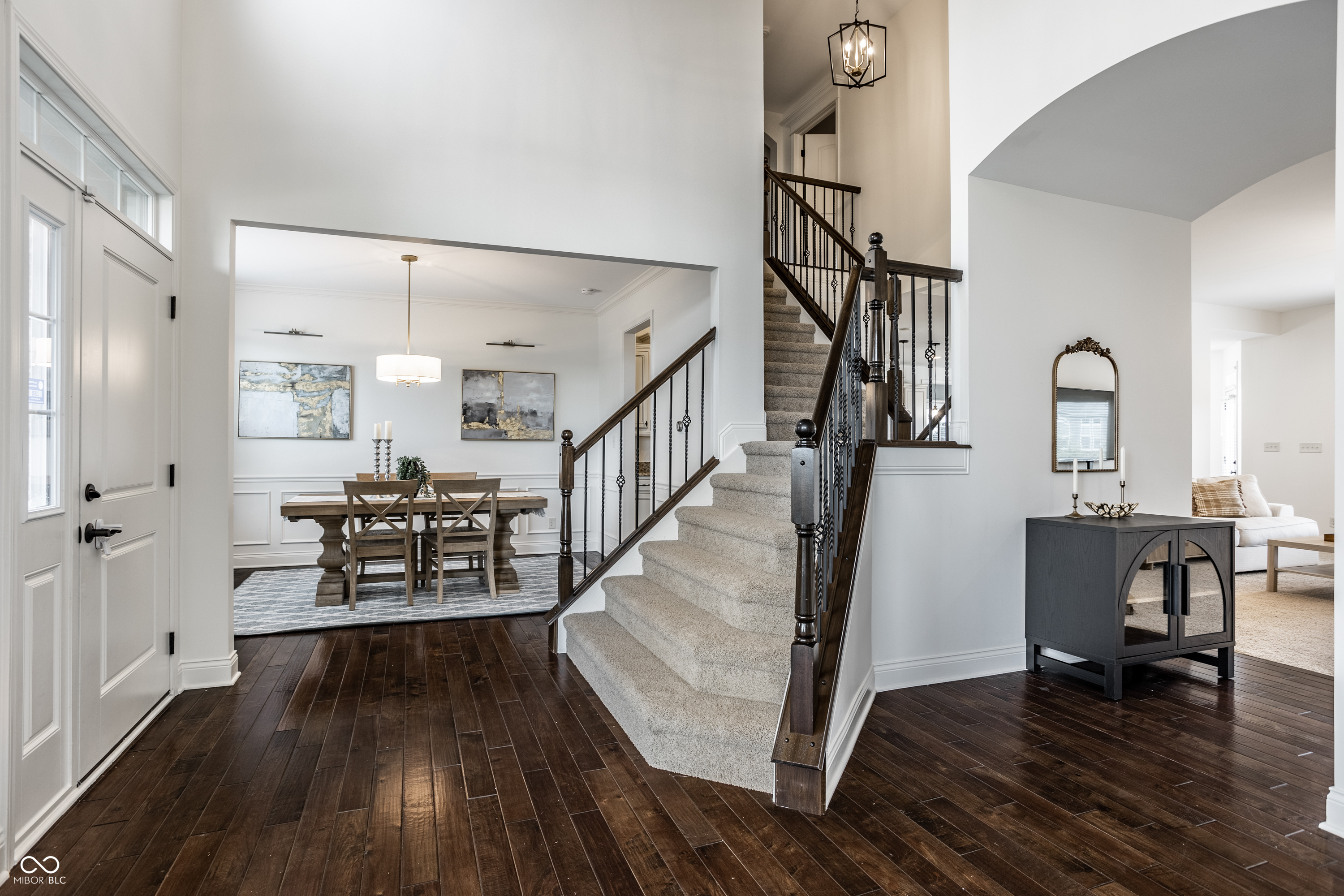 3905 Pelham Road Carmel, IN 46074 - Photo 3 of 55 Gallery Image 3