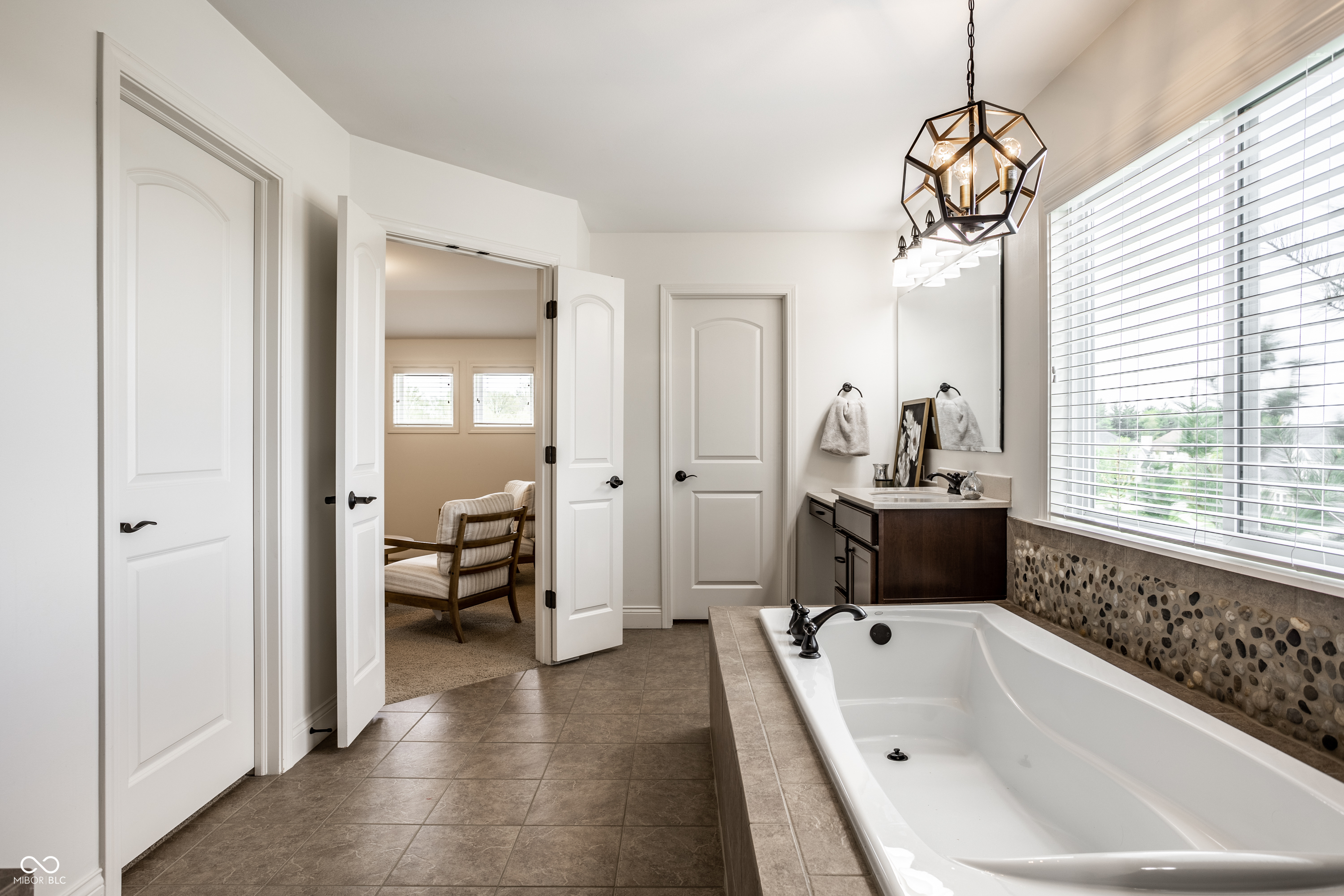 3905 Pelham Road Carmel, IN 46074 - Photo 31 of 55 Gallery Image 31