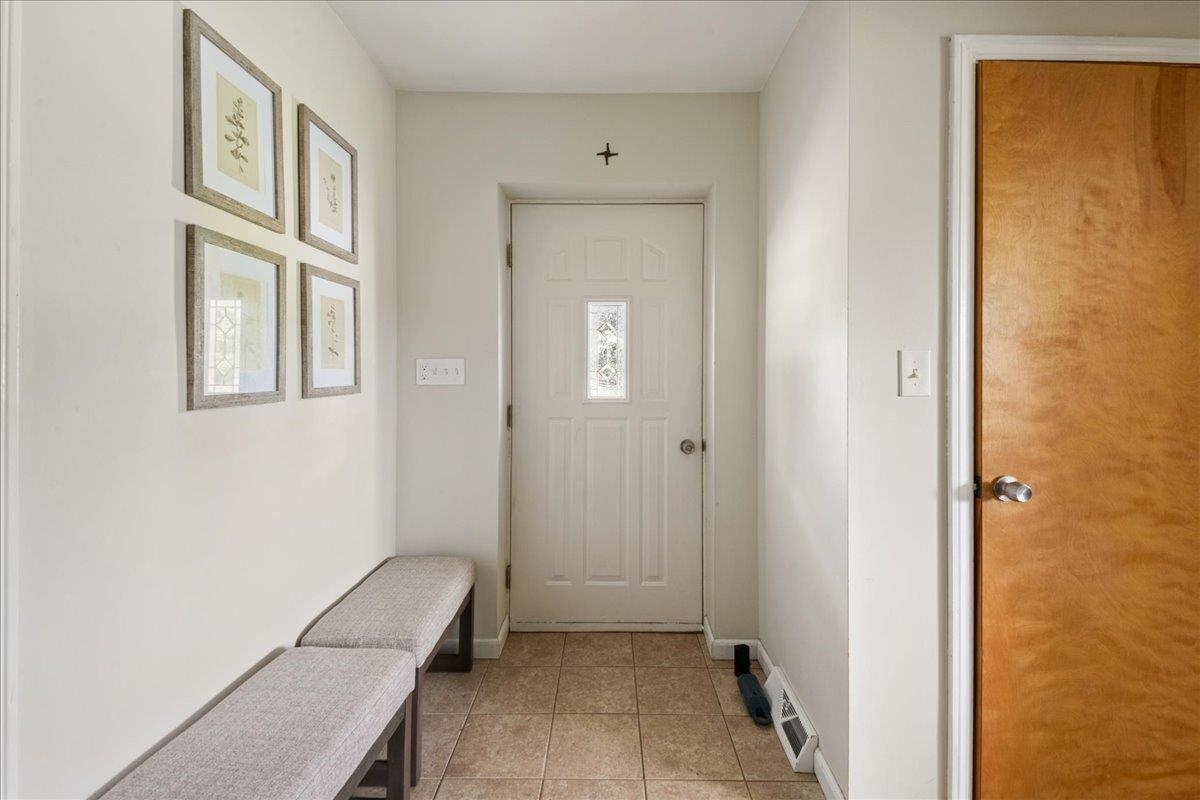 100 Ridge Road Williston, VT 05495 - Photo 16 of 55