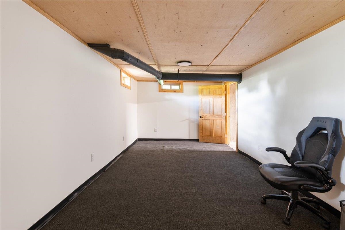 100 Ridge Road Williston, VT 05495 - Photo 35 of 55