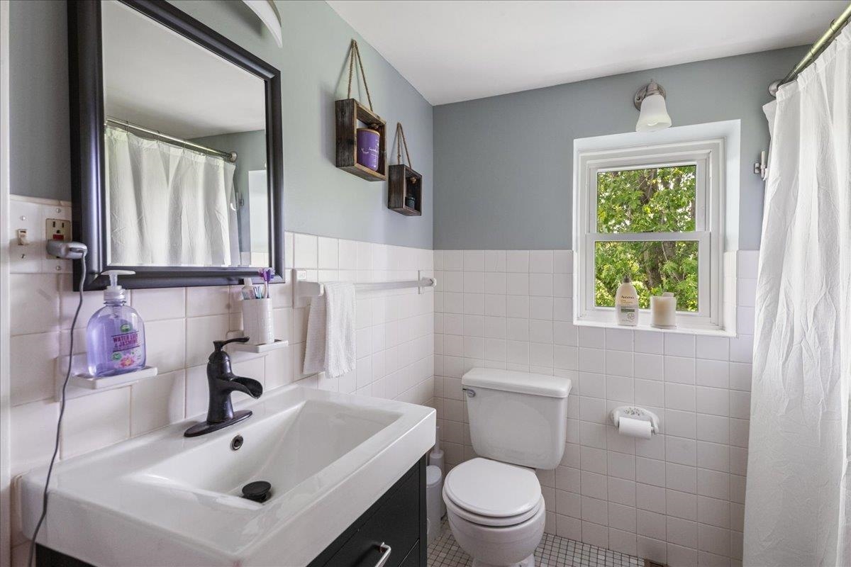 100 Ridge Road Williston, VT 05495 - Photo 37 of 55