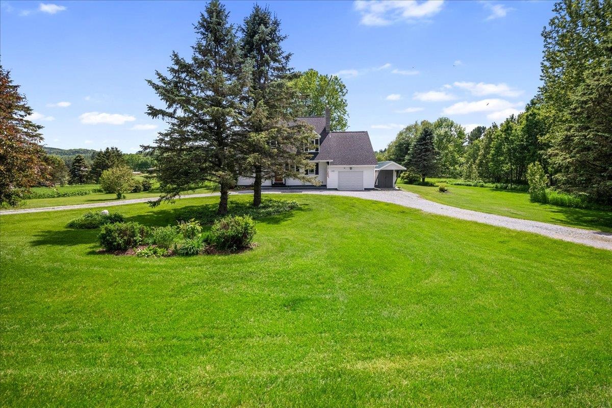 100 Ridge Road Williston, VT 05495 - Photo 4 of 55