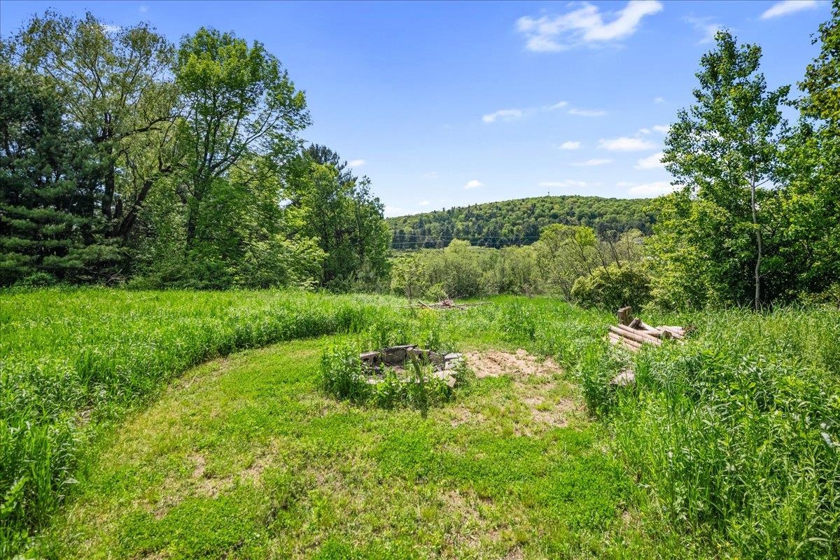 100 Ridge Road Williston, VT 05495 - Photo 6 of 55