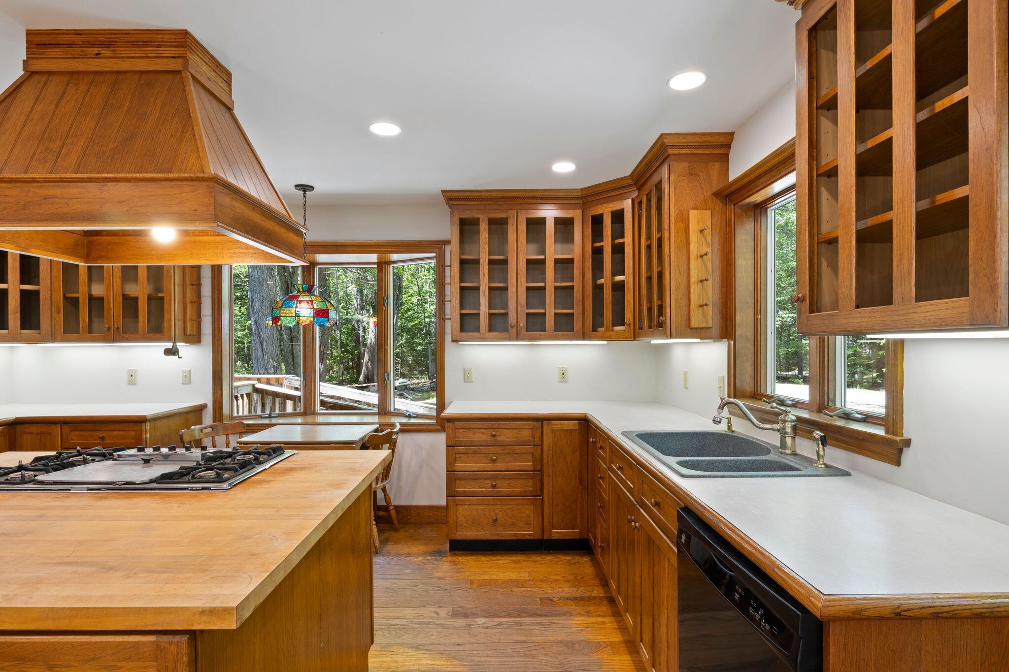 358 Pine Hill Road Berwick, ME 03901 - Photo 7 of 76 Kitchen