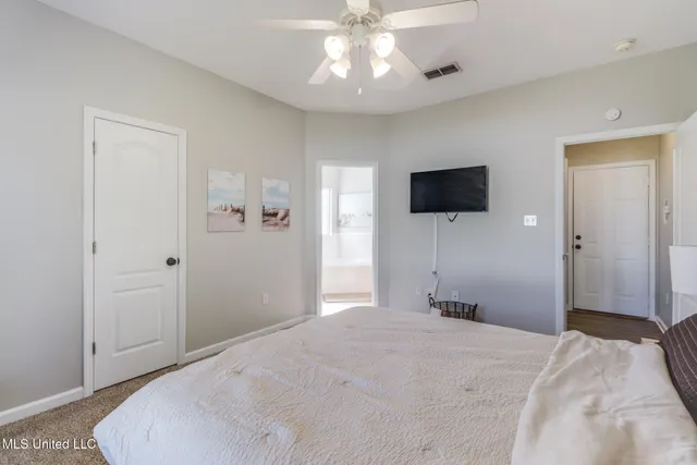 $2,575 | 16060 South April Drive, Gulfport, MS 39503