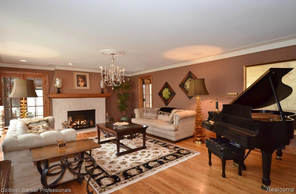 86 Manor Road Bloomfield Hills, MI 48304 - Photo 5 of 39 DSC_0093.jpg